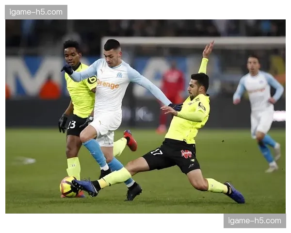 分析:尽管取胜,但尼斯定位球防守中的漏人问题仍需引起警惕 分析:尽管取胜,但尼斯定位球防守中的漏人问题仍需引起警惕